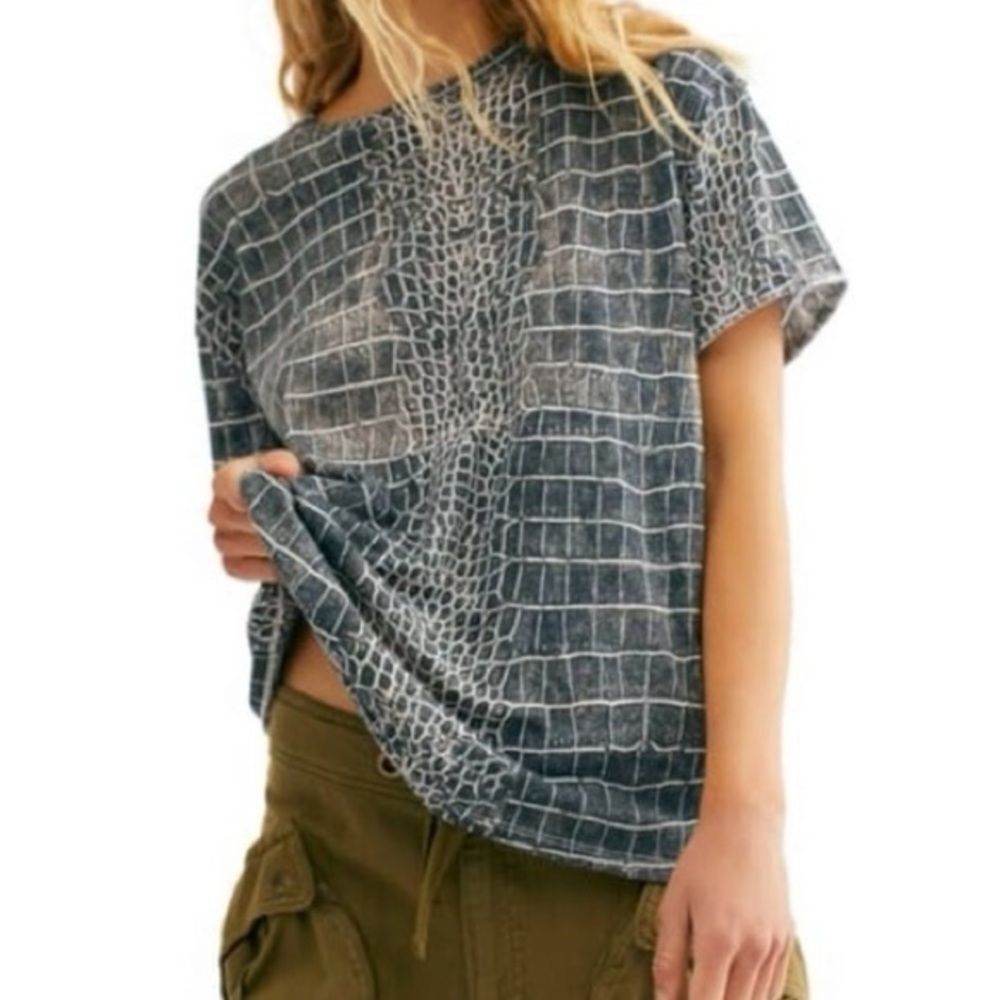 WE THE FREE x FREE PEOPLE Grey Python Combo Clarity Short Sleeve T-Shirt
